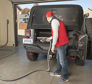 Vroom Retract Vac All-in-One Kit